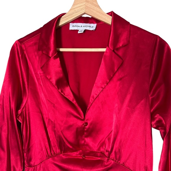 Emma & Michelle Red satin Women’s dress Size small - Picture 2 of 9